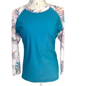 Women’s Long Sleeve Athletic Rash Guard | Built-In Shelf Bra | Size L | EUC
